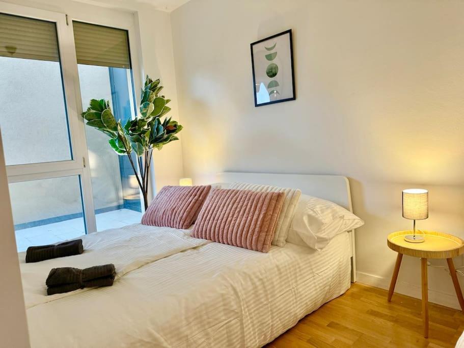 Moderne Mit Balkon - Naehe Shopping Sued Apartment